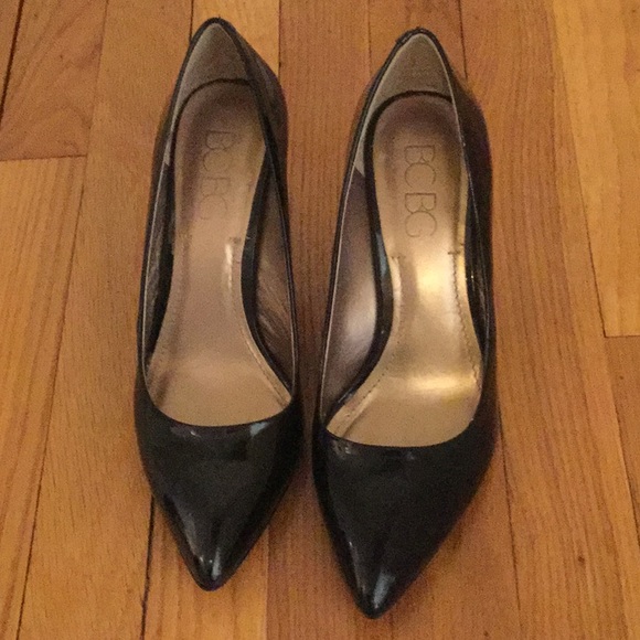 BCBG black patent pumps - Picture 5 of 7